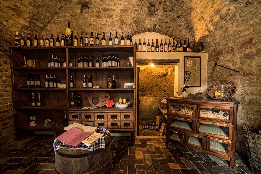 Dimora Storico Romantica Il Sole E La Luna Cerretto Langhe Exterior foto